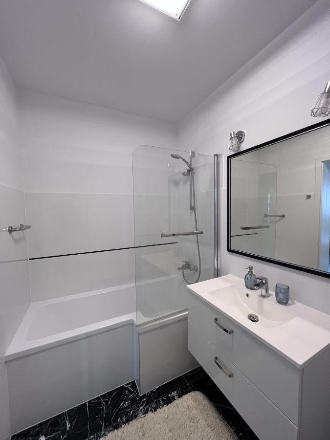 Apartament Z Tarasem Na Osiedlu Rakownica Єленя-Ґура Екстер'єр фото