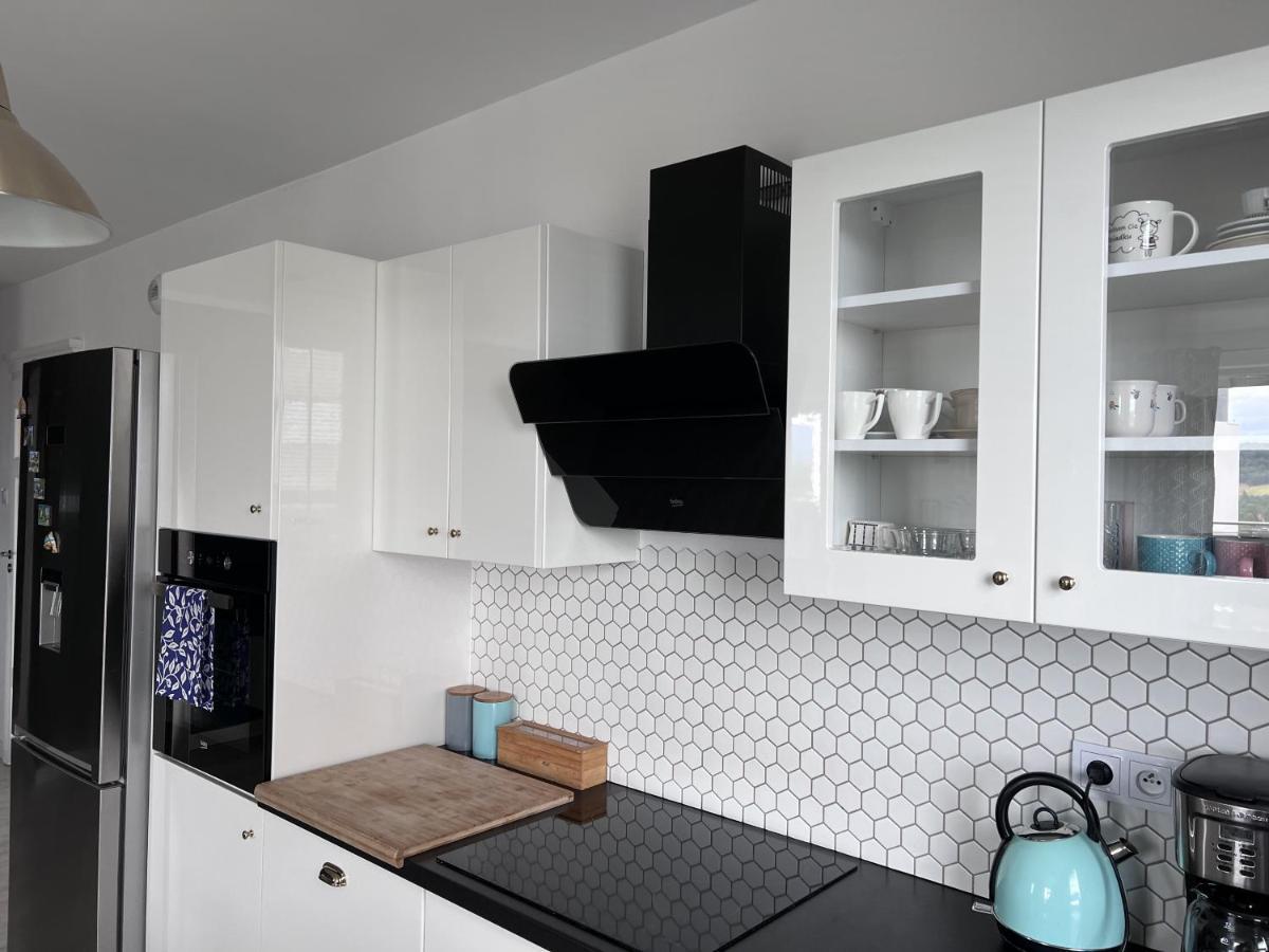 Apartament Z Tarasem Na Osiedlu Rakownica Єленя-Ґура Екстер'єр фото
