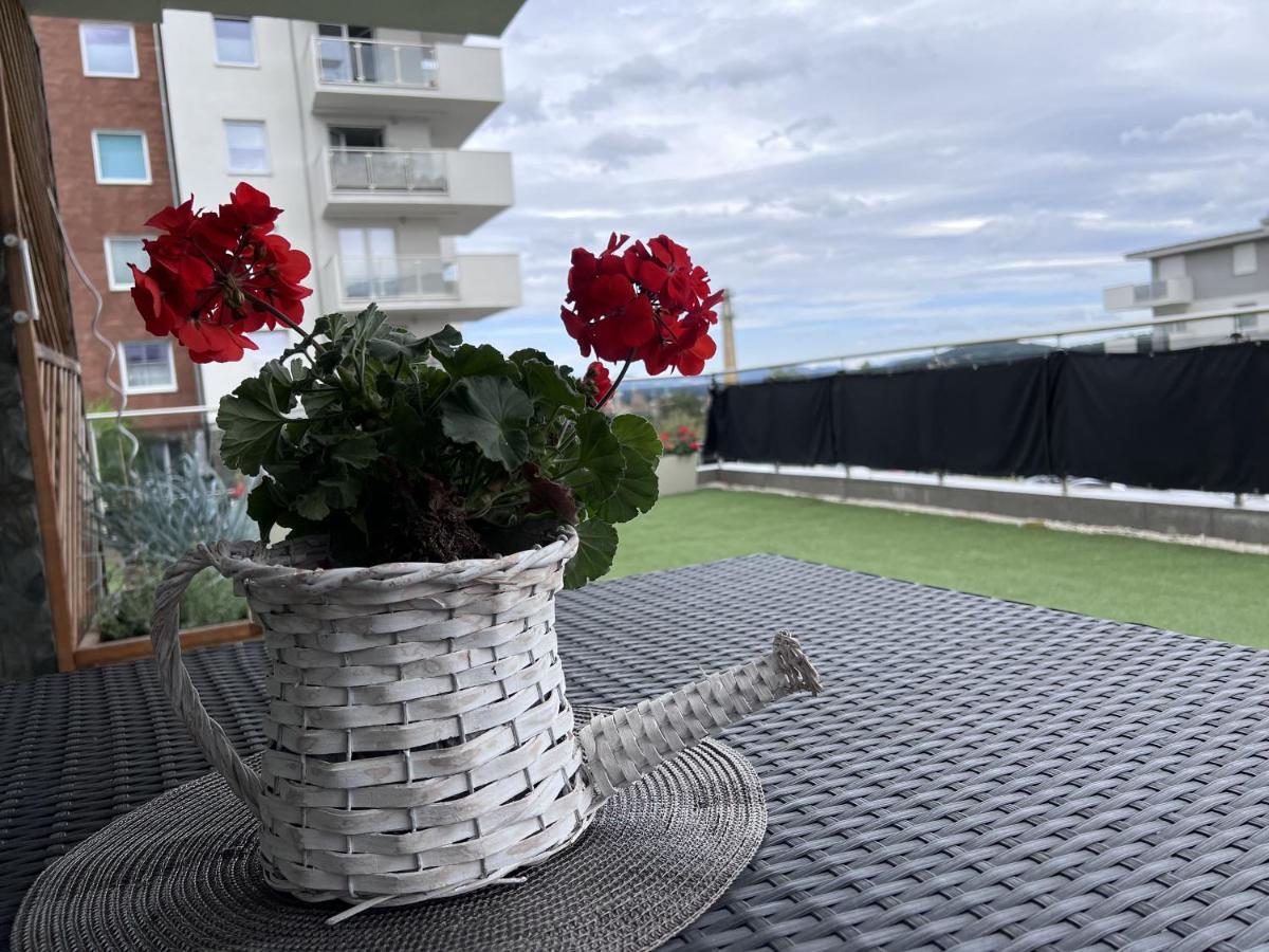 Apartament Z Tarasem Na Osiedlu Rakownica Єленя-Ґура Екстер'єр фото